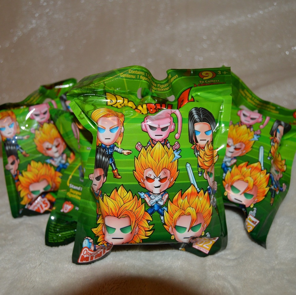 Stocking Stuffer🎄🎉Dragon Ball Z Mini Figure - Picture 2 of 5
